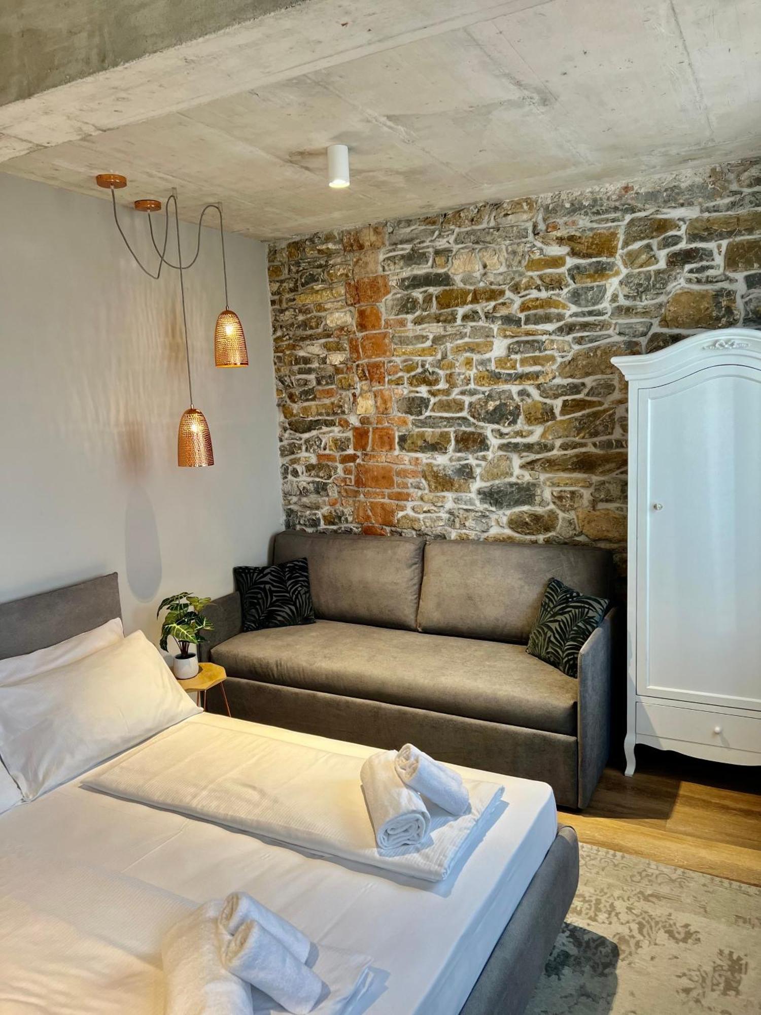 Vila Robida Rooms & Spa Črni Kal 外观 照片